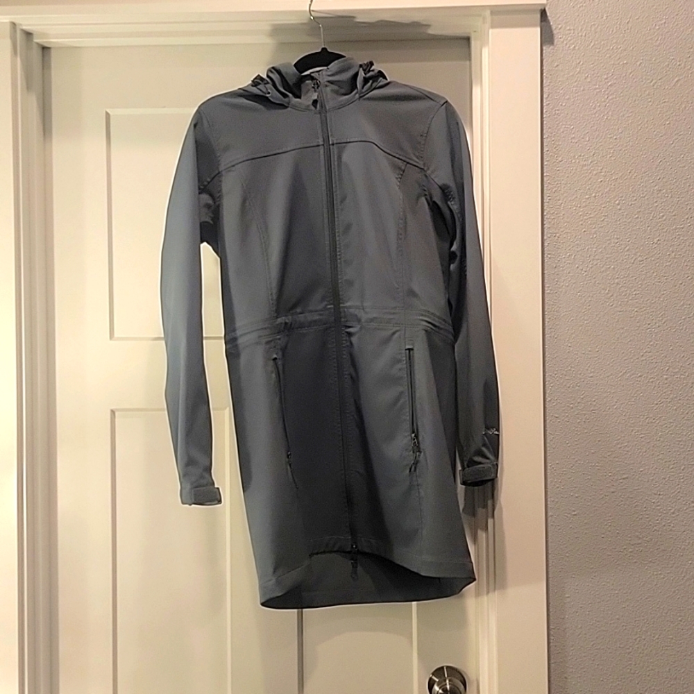 Like new trench coat